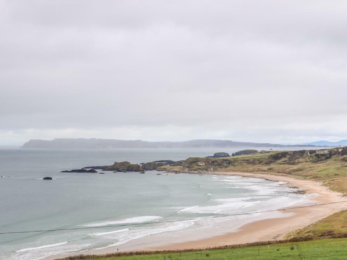 Alken Cabin Bushmills Bagian luar foto